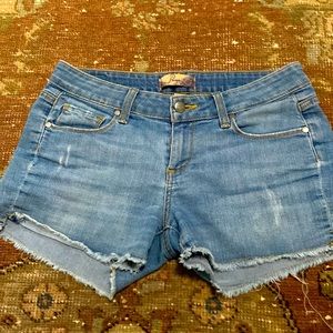 Paige stretchy cut off jean shorts